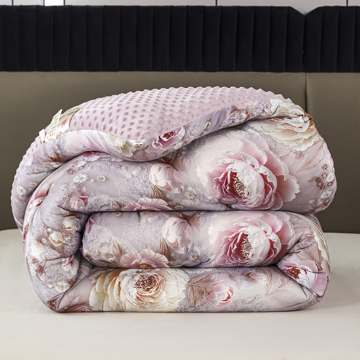 91家纺网 家纺一手货源 找家纺 缔锦家纺 2025新款虫草针织养肤豆豆被被子被芯 紫甜香缇