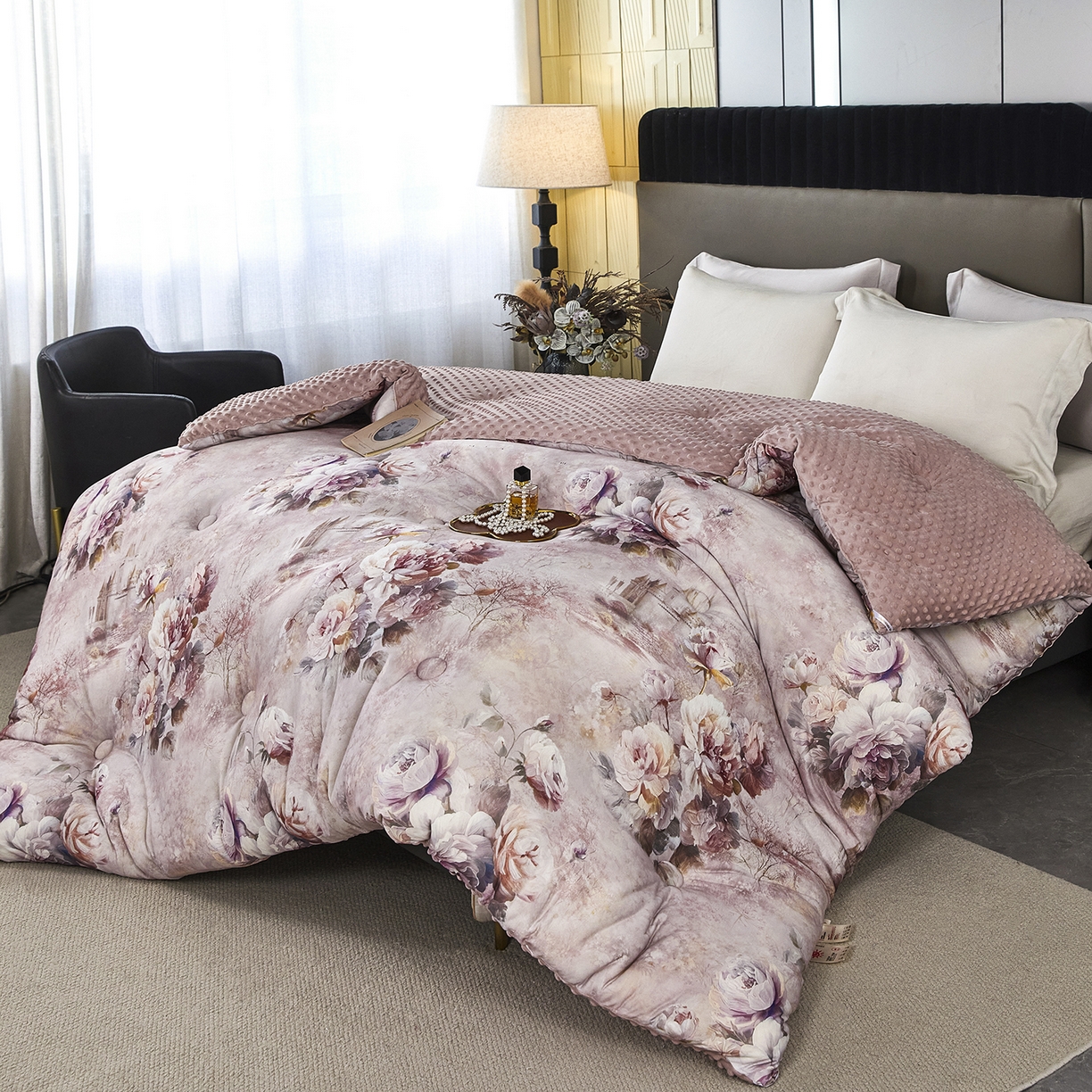 91家纺网 家纺一手货源 找家纺 缔锦家纺 2025新款虫草针织养肤豆豆被被子被芯 浪漫粉黛