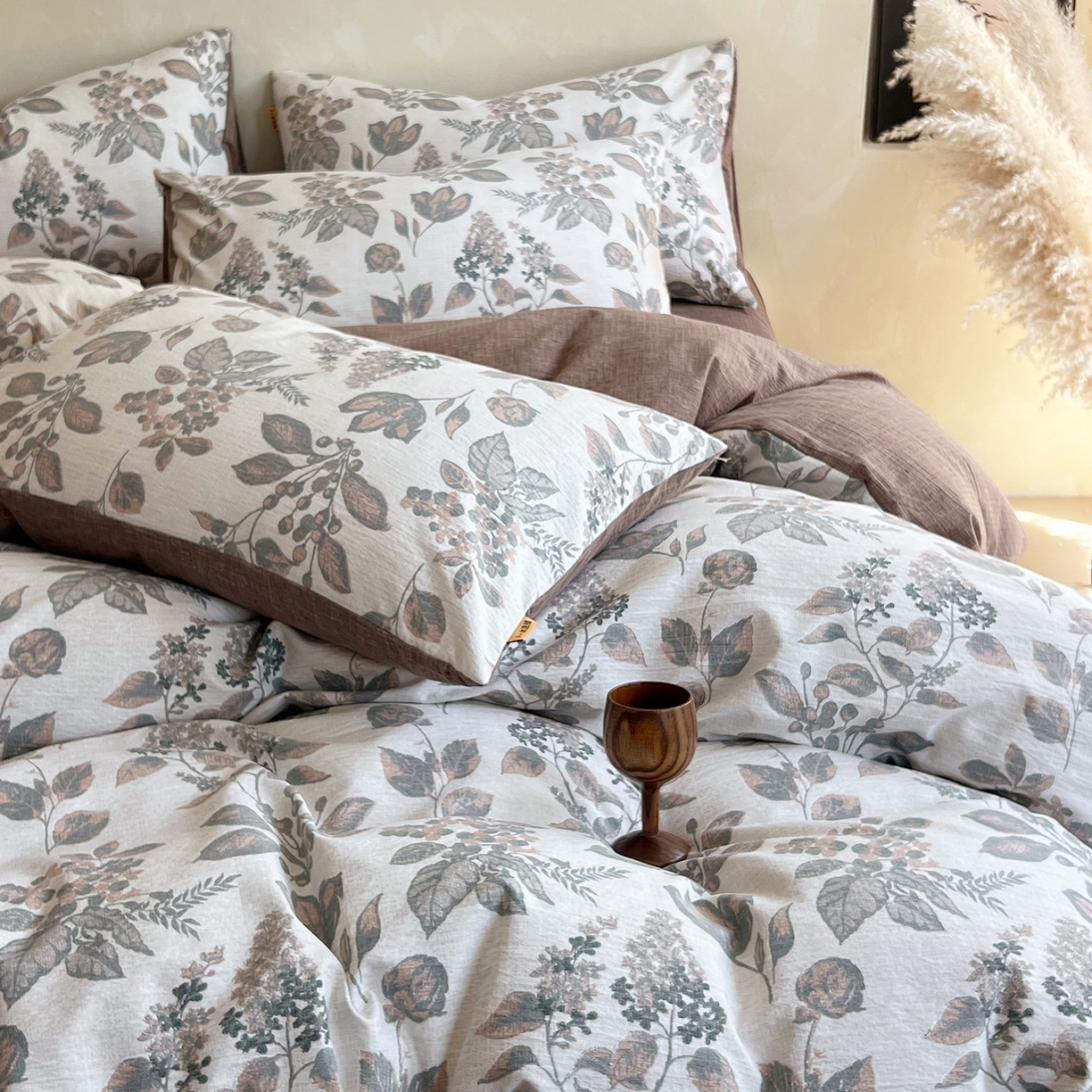 91家纺网 家纺一手货源 找家纺 灿哈家纺 2025新款复古风仿麻四件套 绚烂