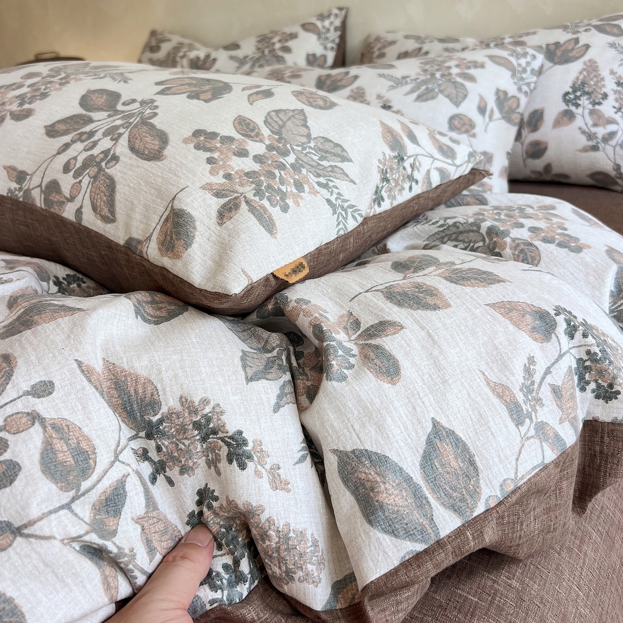 91家纺网 家纺一手货源 找家纺 灿哈家纺 2025新款复古风仿麻四件套 绚烂