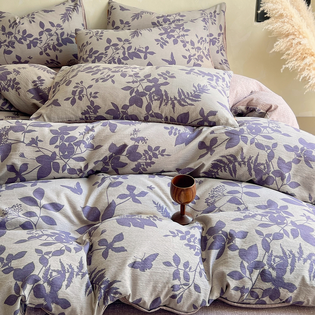 91家纺网 家纺一手货源 找家纺 灿哈家纺 2025新款复古风仿麻四件套 紫叶倾城