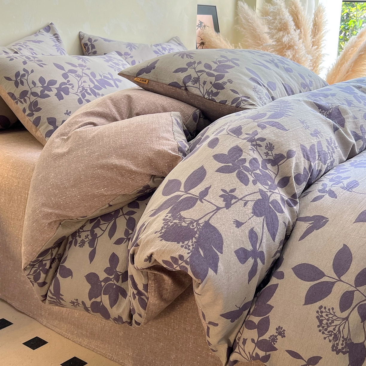 91家纺网 家纺一手货源 找家纺 灿哈家纺 2025新款复古风仿麻四件套 紫叶倾城