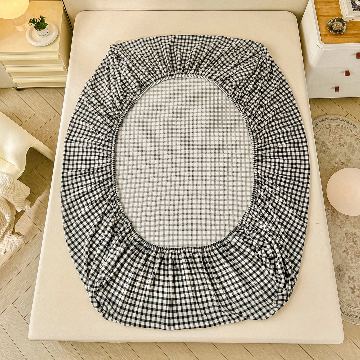 91家纺网 家纺一手货源 找家纺 恬澳家纺 2025新款200g高克重牛奶绒床笠单品床笠单件单床笠 暖阳-黑白格