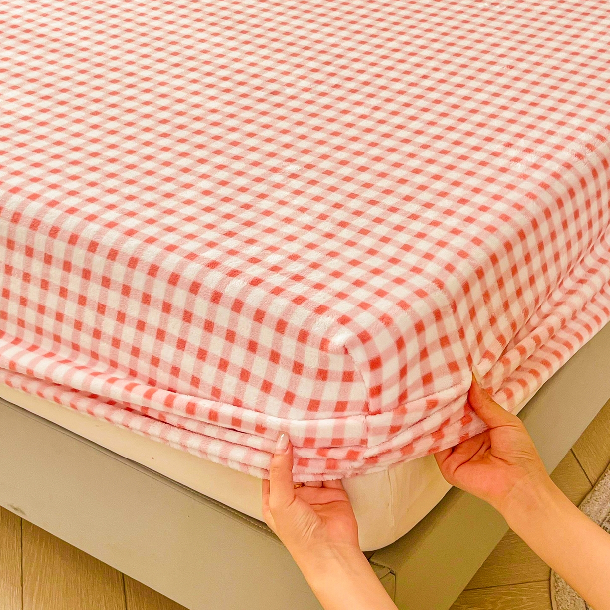 91家纺网 家纺一手货源 找家纺 恬澳家纺 2025新款200g高克重牛奶绒床笠单品床笠单件单床笠 暖阳-蜜桃格