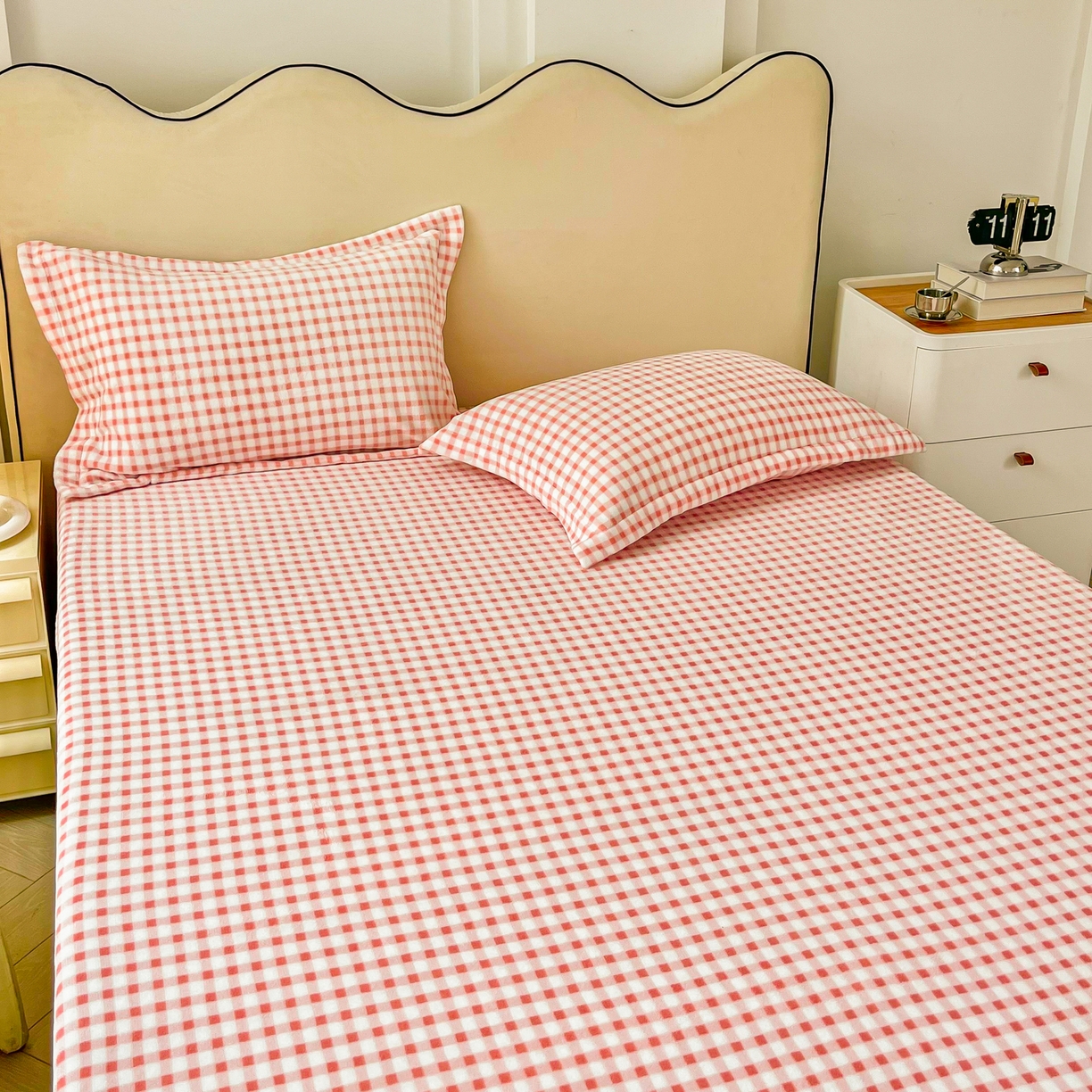 91家纺网 家纺一手货源 找家纺 恬澳家纺 2025新款200g高克重牛奶绒床笠单品床笠单件单床笠 暖阳-蜜桃格