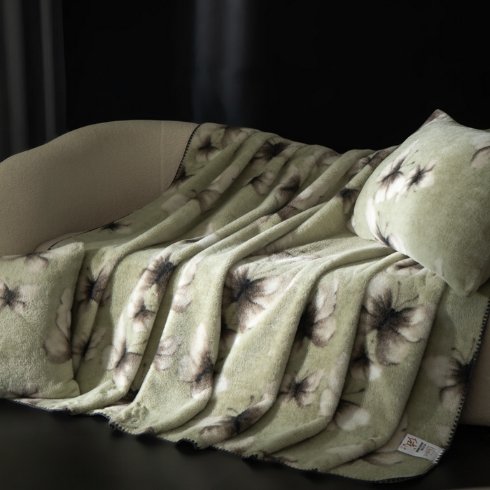 91家纺网 家纺一手货源 找家纺 子曰 2025新款A类美拉德兔绒复合毯系列 美拉德毛毯-蝶舞绿