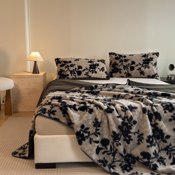 91家纺网 家纺一手货源 找家纺 子曰 2025新款A类美拉德兔绒复合毯系列 美拉德毛毯-萦漫