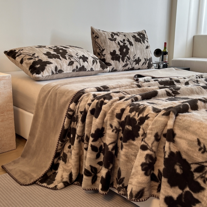 91家纺网 家纺一手货源 找家纺 子曰 2025新款A类美拉德兔绒复合毯系列 美拉德毛毯-花语