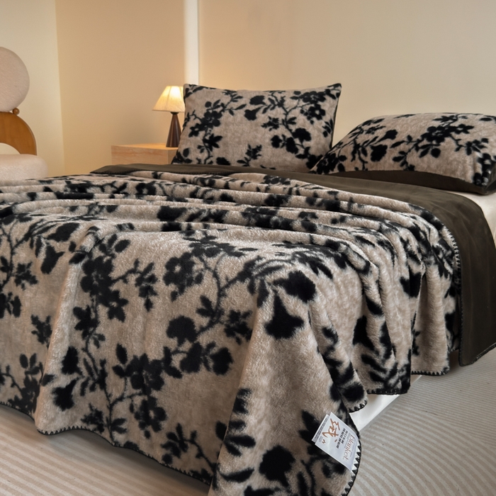 91家纺网 家纺一手货源 找家纺 子曰 2025新款A类美拉德兔绒复合毯系列 美拉德毛毯-萦漫