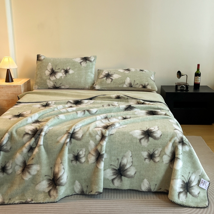 91家纺网 家纺一手货源 找家纺 子曰 2025新款A类美拉德兔绒复合毯系列 美拉德毛毯-蝶舞绿