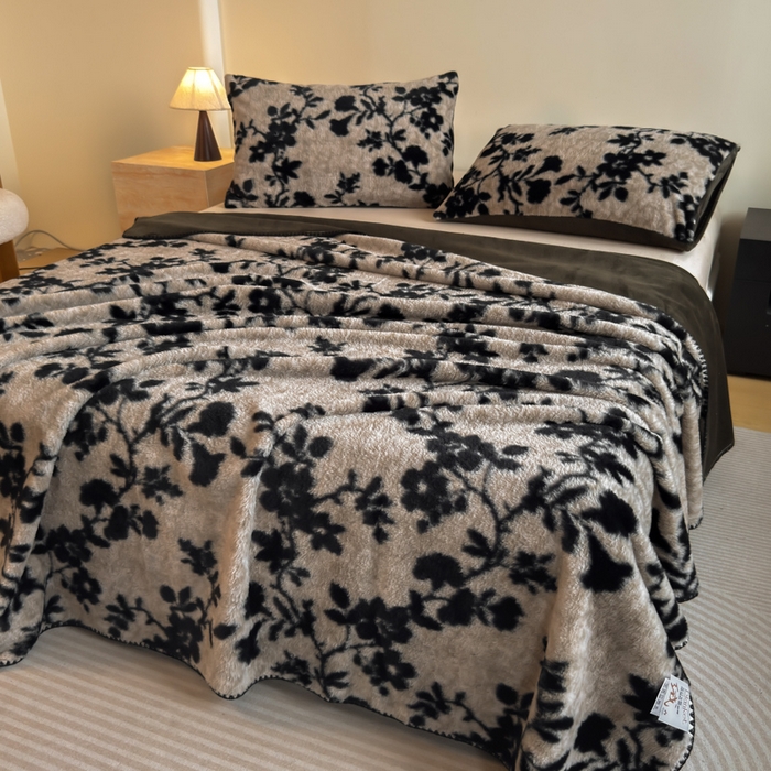 91家纺网 家纺一手货源 找家纺 子曰 2025新款A类美拉德兔绒复合毯系列 美拉德毛毯-萦漫