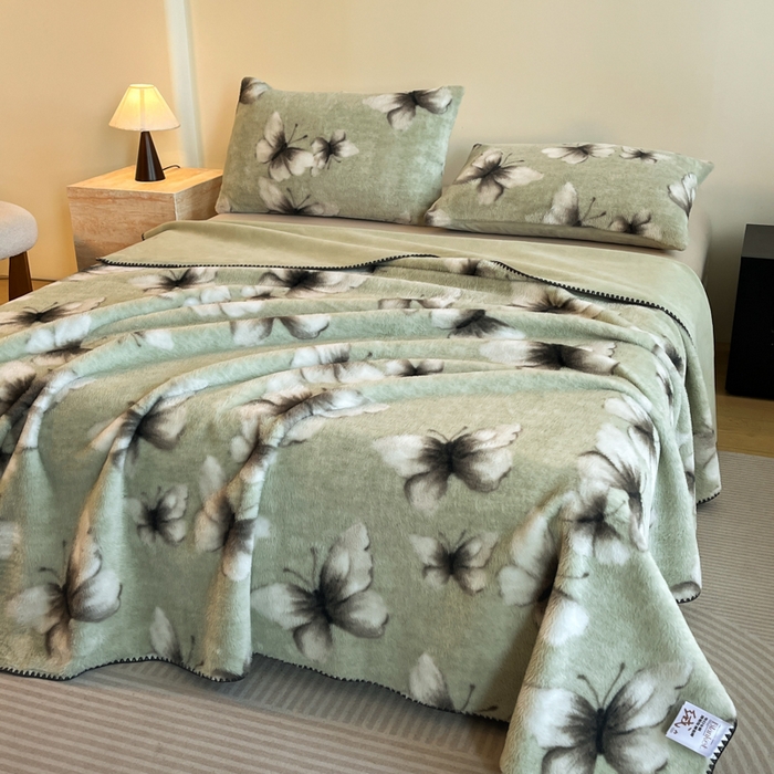 91家纺网 家纺一手货源 找家纺 子曰 2025新款A类美拉德兔绒复合毯系列 美拉德毛毯-蝶舞绿