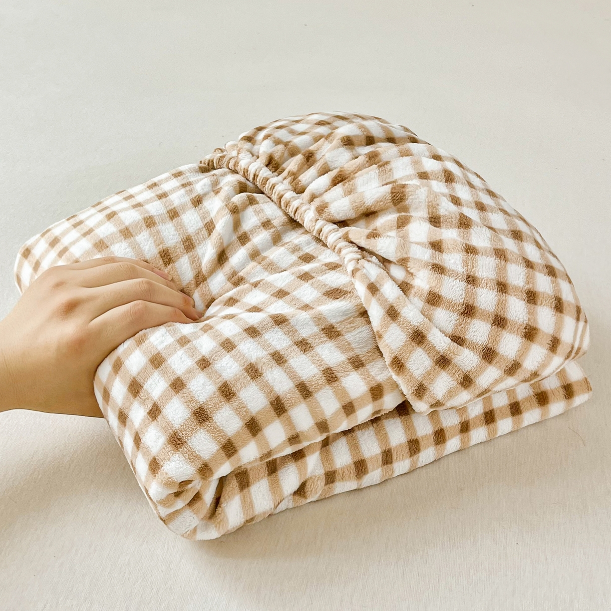 91家纺网 家纺一手货源 找家纺 恬澳家纺 2025新款200g高克重牛奶绒床笠单品床笠单件单床笠 暖阳-奶咖格