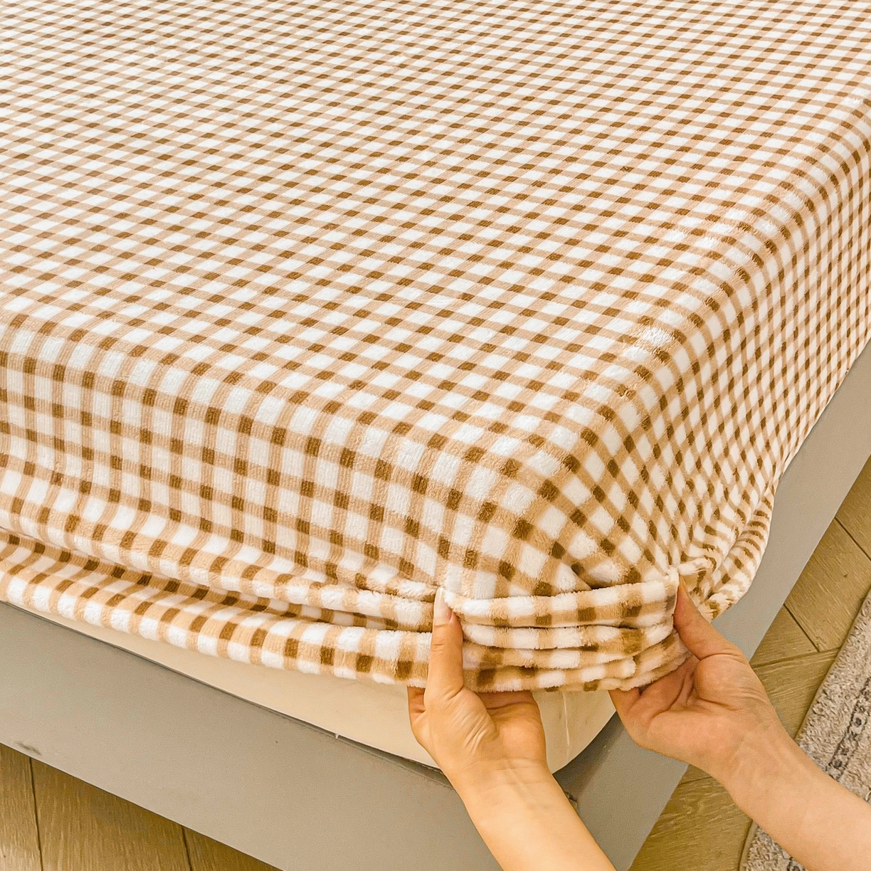 91家纺网 家纺一手货源 找家纺 恬澳家纺 2025新款200g高克重牛奶绒床笠单品床笠单件单床笠 暖阳-奶咖格