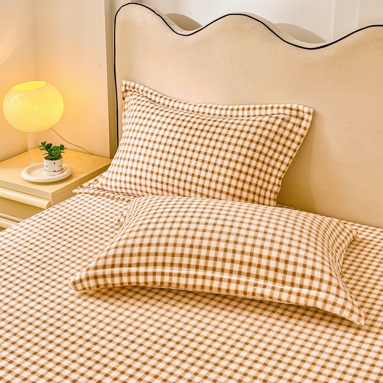 91家纺网 家纺一手货源 找家纺 恬澳家纺 2025新款200g高克重牛奶绒床笠单品床笠单件单床笠 暖阳-奶咖格