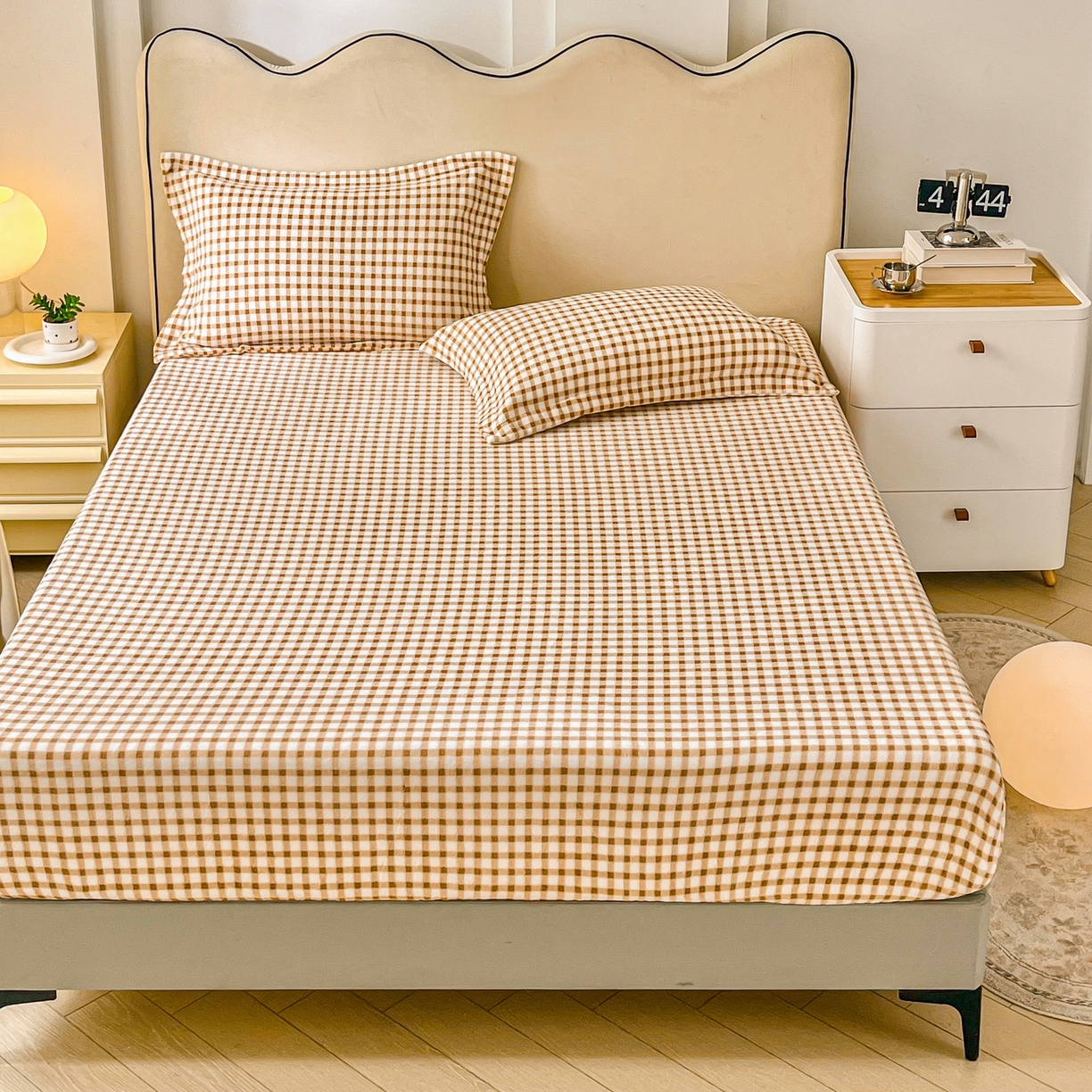 91家纺网 家纺一手货源 找家纺 恬澳家纺 2025新款200g高克重牛奶绒床笠单品床笠单件单床笠 暖阳-奶咖格