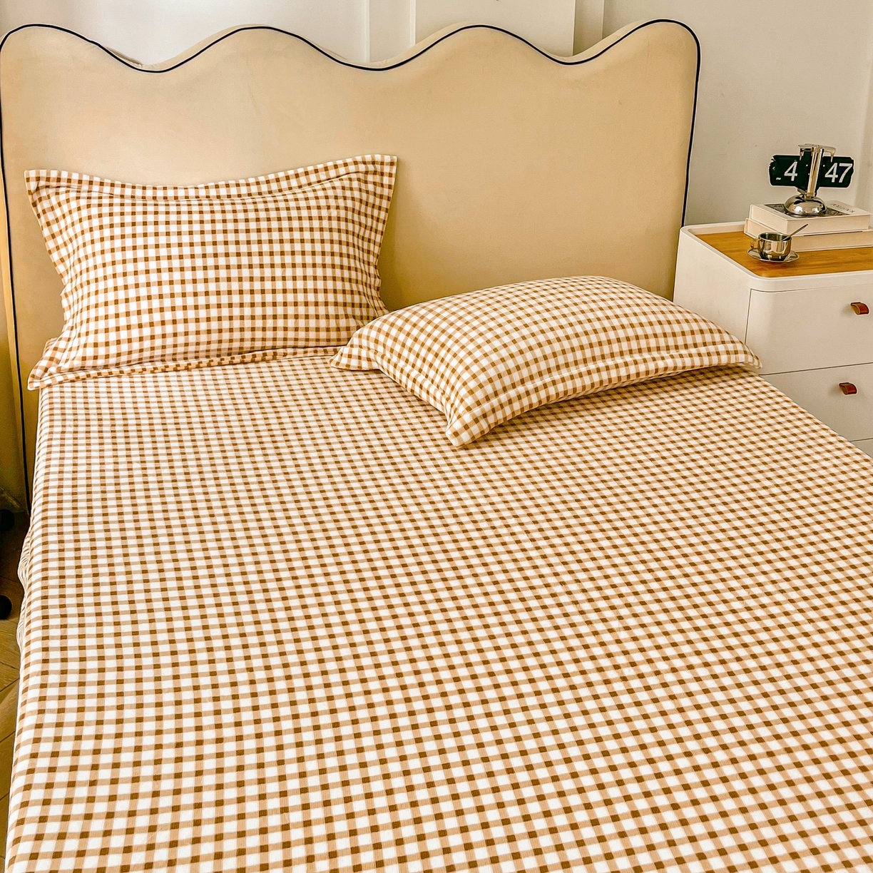 91家纺网 家纺一手货源 找家纺 恬澳家纺 2025新款200g高克重牛奶绒床笠单品床笠单件单床笠 暖阳-奶咖格