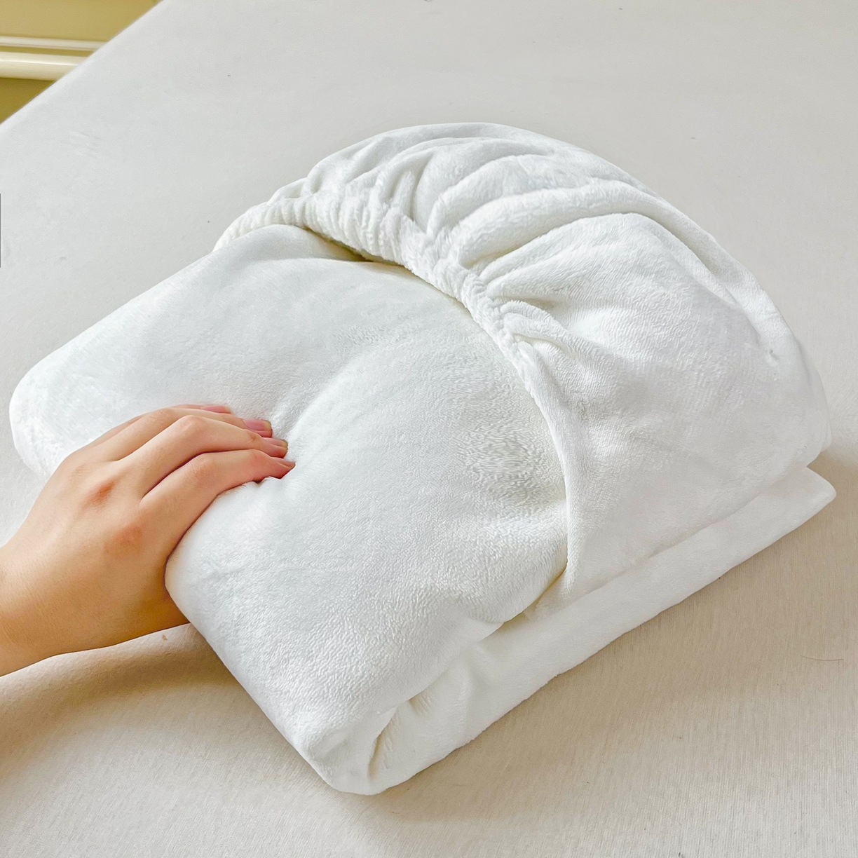 91家纺网 家纺一手货源 找家纺 恬澳家纺 2025新款200g高克重牛奶绒床笠单品床笠单件单床笠 暖阳-奶油白