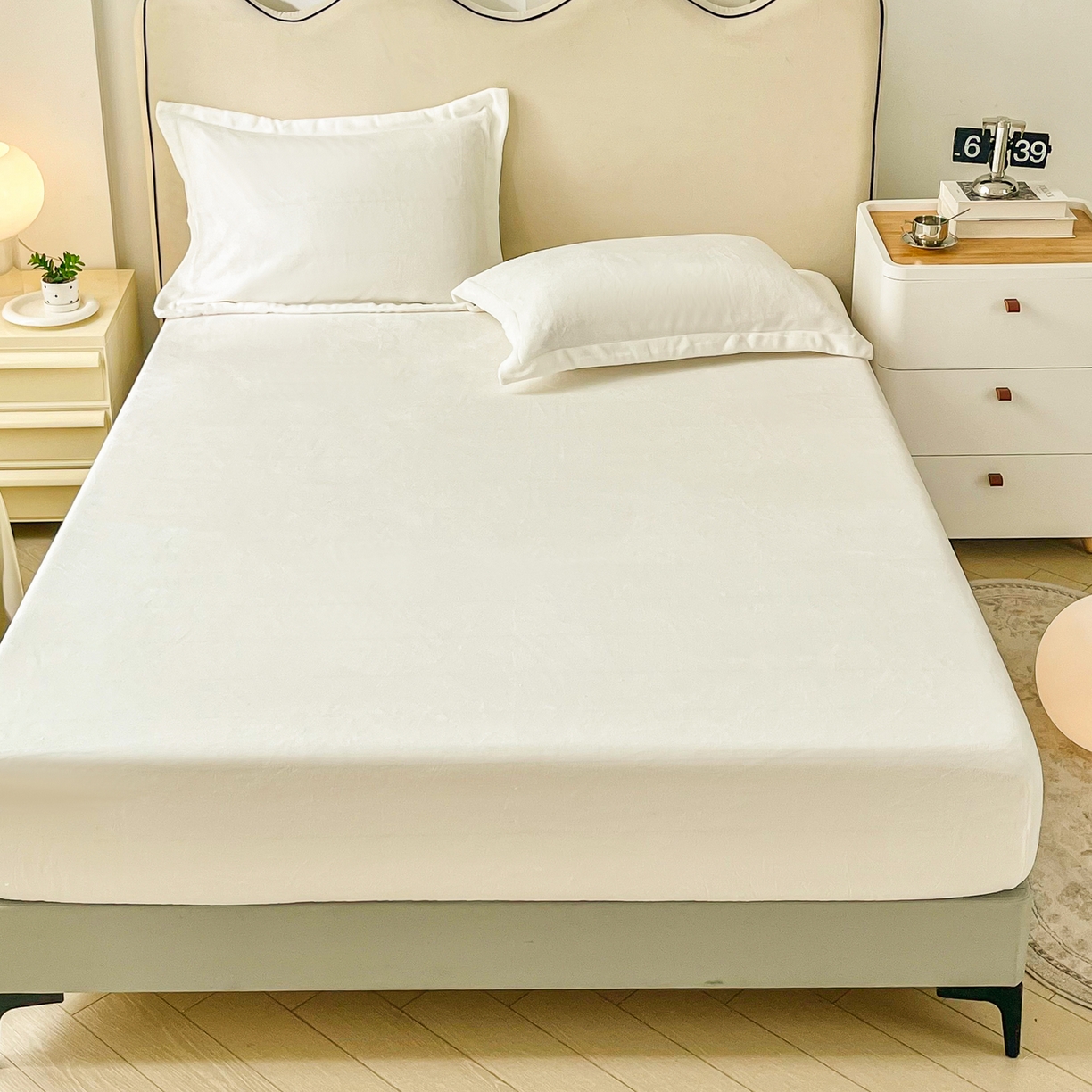 91家纺网 家纺一手货源 找家纺 恬澳家纺 2025新款200g高克重牛奶绒床笠单品床笠单件单床笠 暖阳-奶油白