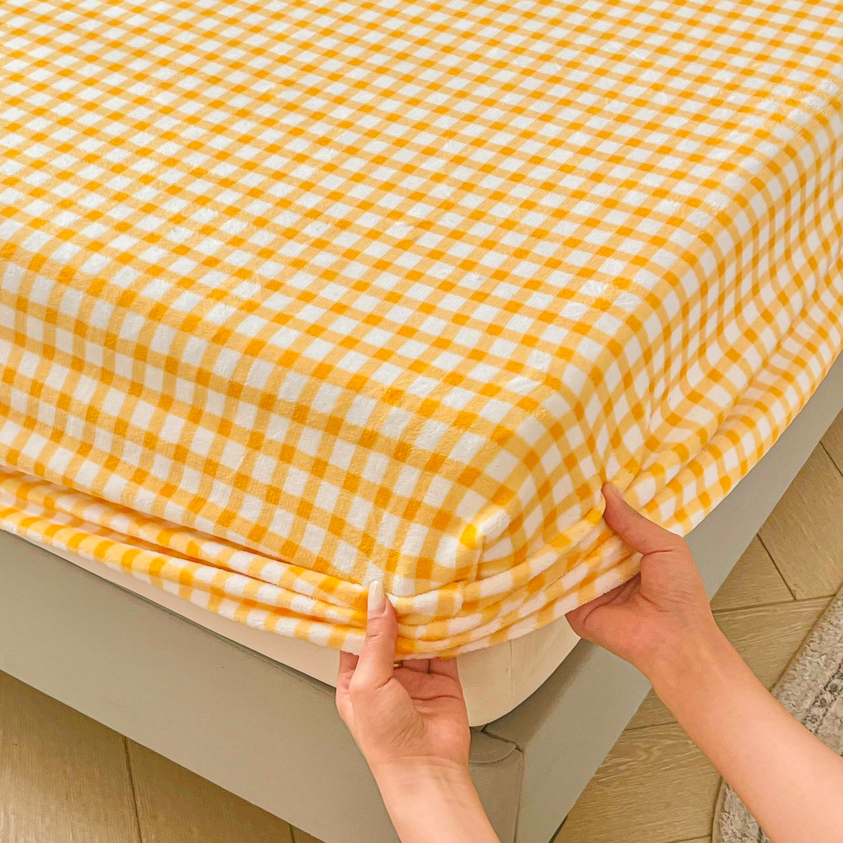 91家纺网 家纺一手货源 找家纺 恬澳家纺 2025新款200g高克重牛奶绒床笠单品床笠单件单床笠 暖阳-柠檬格