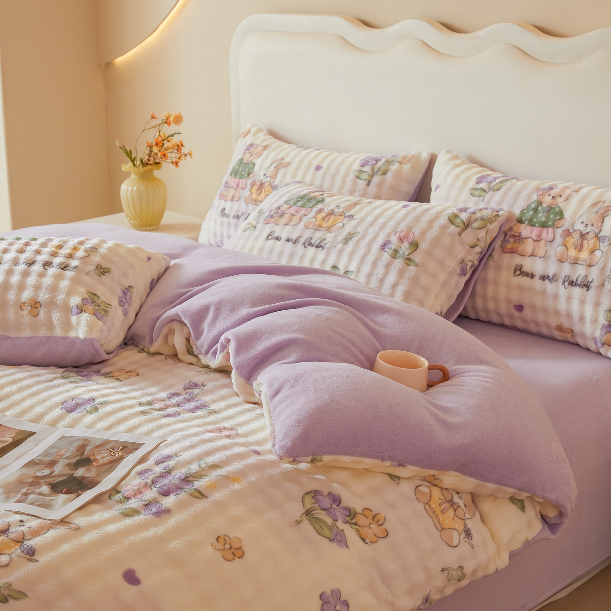 91家纺网 家纺一手货源 找家纺 巧格家纺 2025新款A类加厚泡泡牛奶绒印花工艺立体泡泡四件套（买家秀联系商家） 兔子和熊