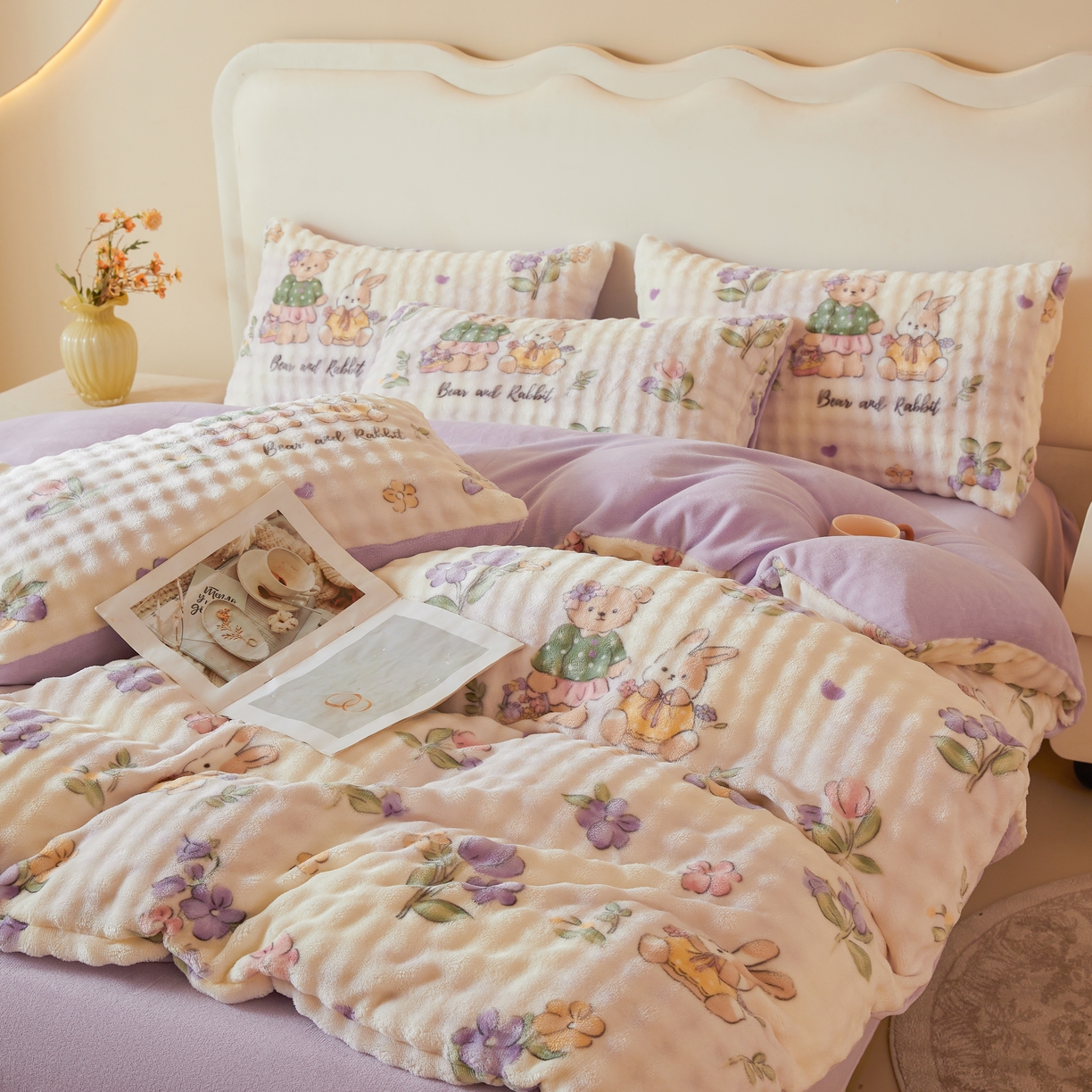 91家纺网 家纺一手货源 找家纺 巧格家纺 2025新款A类加厚泡泡牛奶绒印花工艺立体泡泡四件套（买家秀联系商家） 兔子和熊