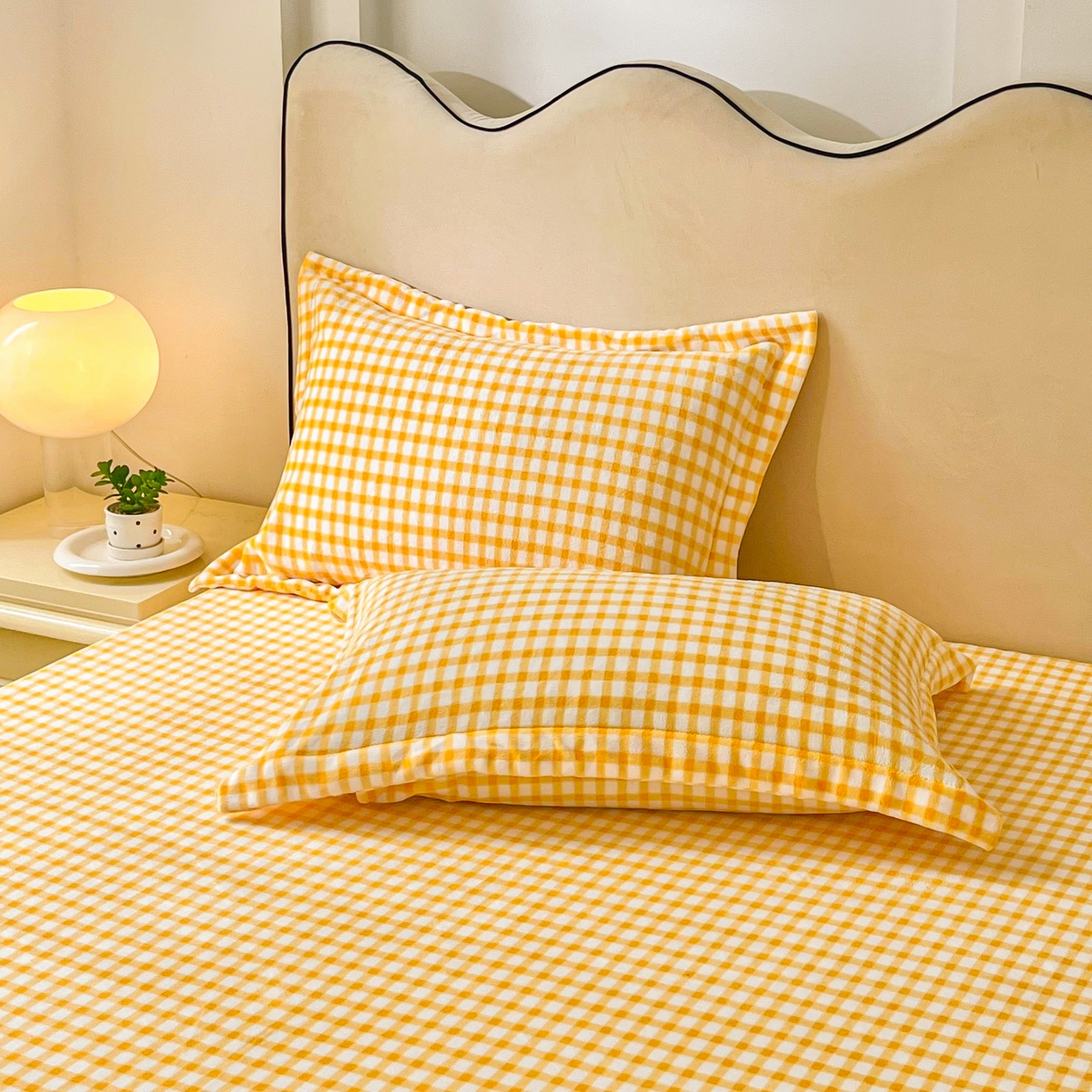 91家纺网 家纺一手货源 找家纺 恬澳家纺 2025新款200g高克重牛奶绒床笠单品床笠单件单床笠 暖阳-柠檬格