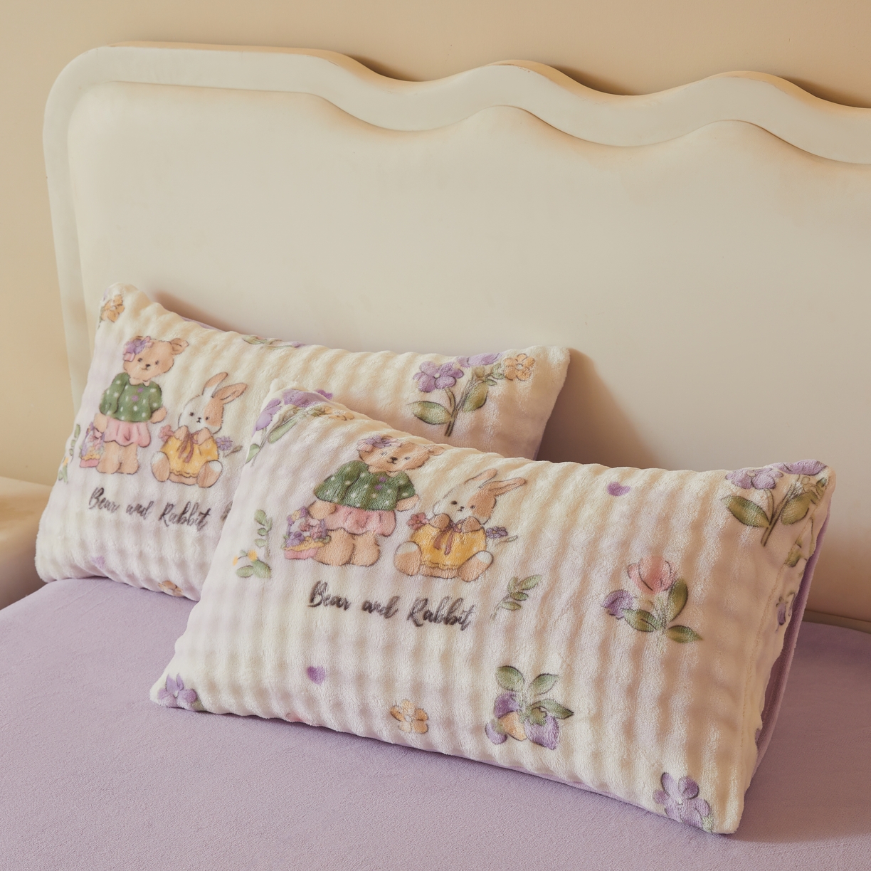 91家纺网 家纺一手货源 找家纺 巧格家纺 2025新款A类加厚泡泡牛奶绒印花工艺立体泡泡四件套（买家秀联系商家） 兔子和熊