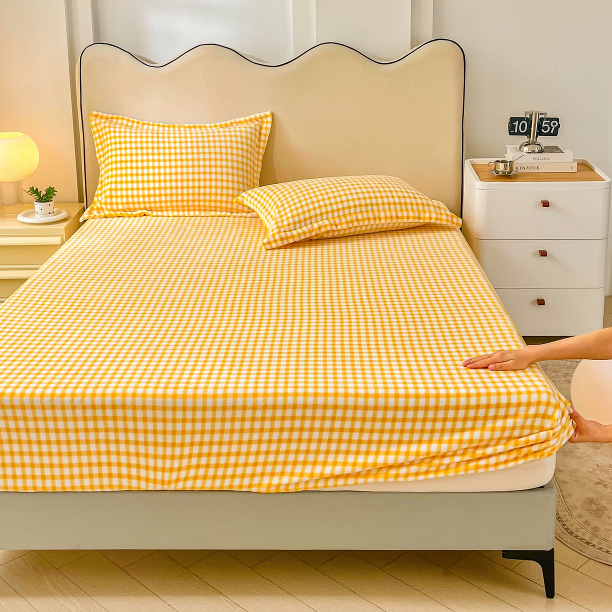 91家纺网 家纺一手货源 找家纺 恬澳家纺 2025新款200g高克重牛奶绒床笠单品床笠单件单床笠 暖阳-柠檬格