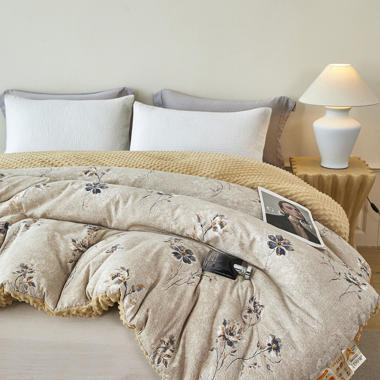 91家纺网 家纺一手货源 找家纺 缔锦家纺 2025新款亚麻豆豆被被子被芯 茶语浅梦