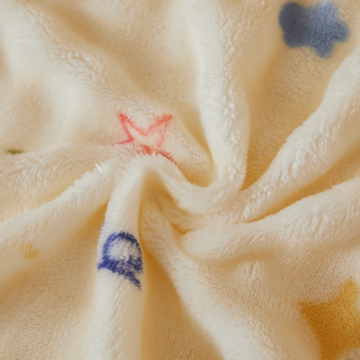 91家纺网 家纺一手货源 找家纺 巧格家纺 2025新款A类加厚泡泡牛奶绒印花工艺立体泡泡四件套（买家秀联系商家） 星月传奇