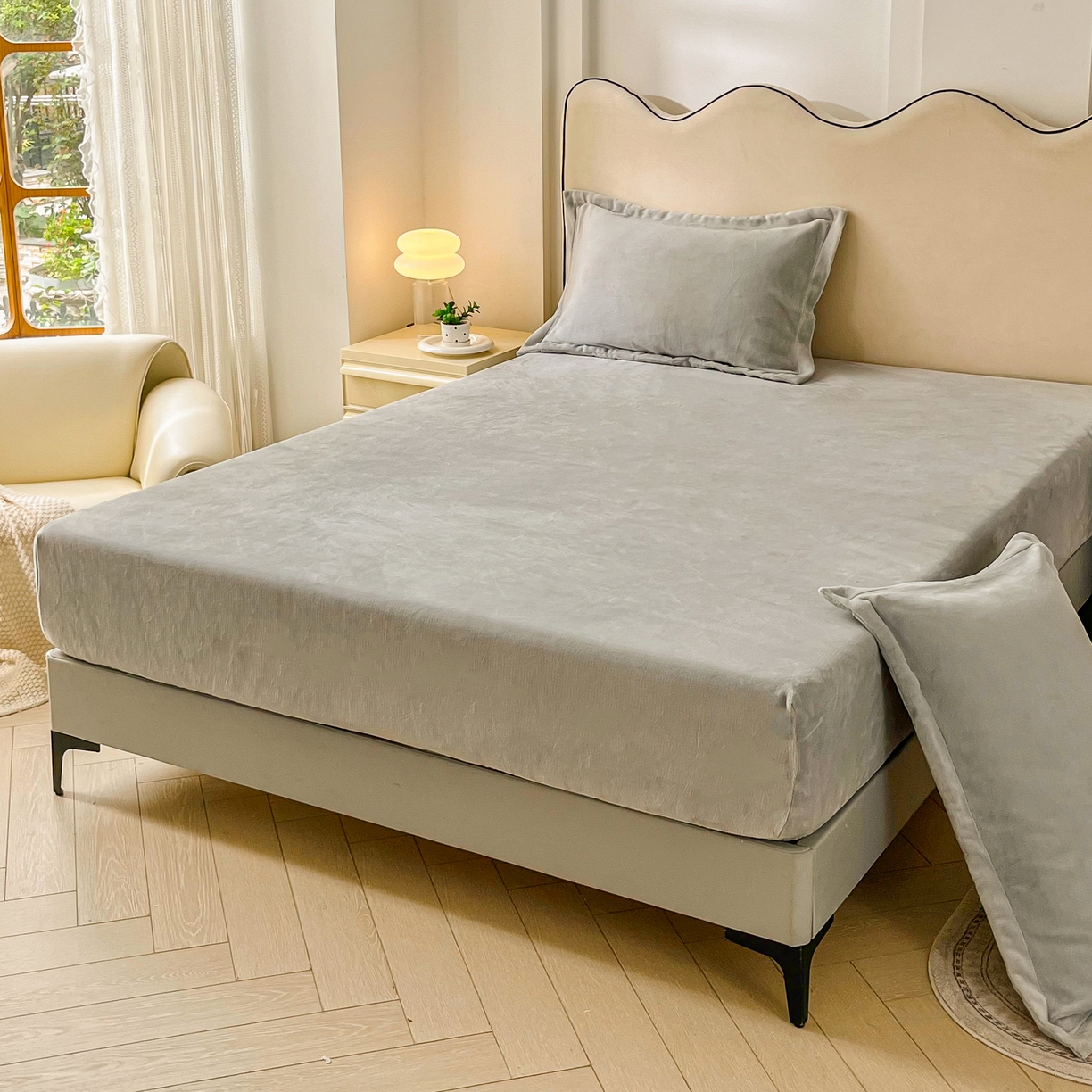 91家纺网 家纺一手货源 找家纺 恬澳家纺 2025新款200g高克重牛奶绒床笠单品床笠单件单床笠 暖阳-浅灰