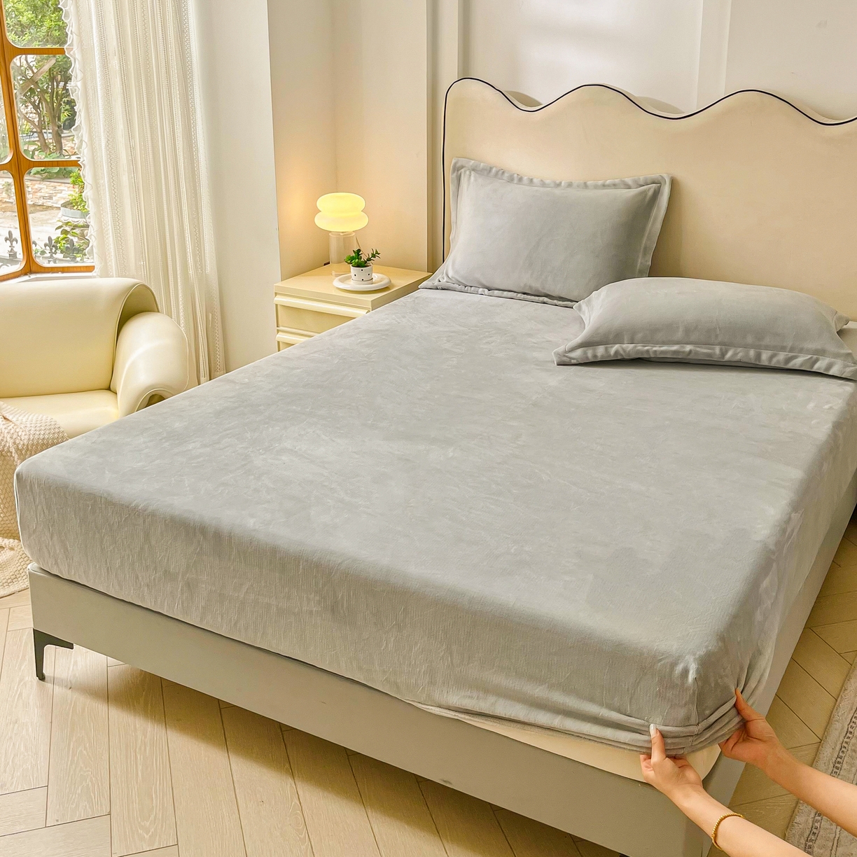 91家纺网 家纺一手货源 找家纺 恬澳家纺 2025新款200g高克重牛奶绒床笠单品床笠单件单床笠 暖阳-浅灰