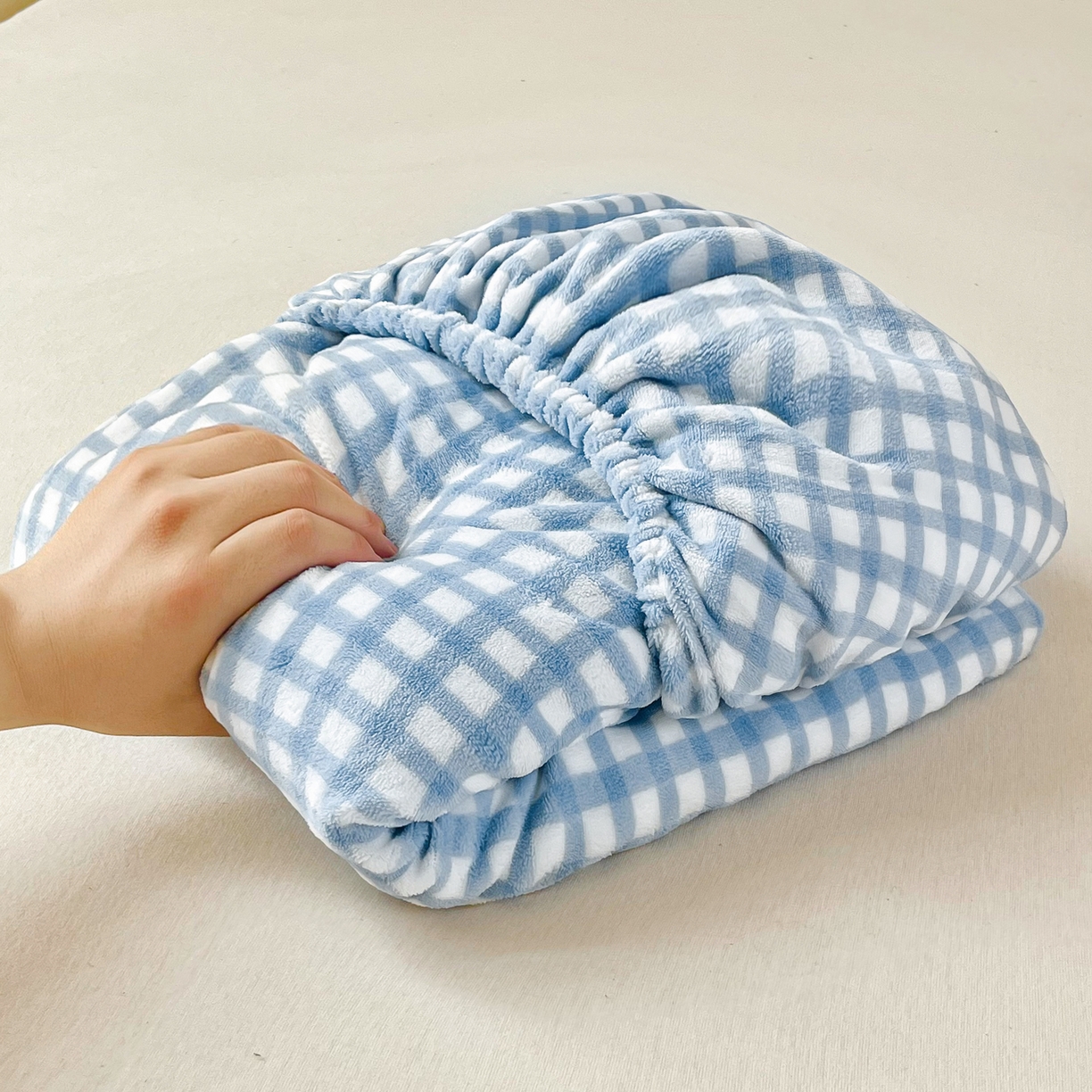 91家纺网 家纺一手货源 找家纺 恬澳家纺 2025新款200g高克重牛奶绒床笠单品床笠单件单床笠 暖阳-天蓝格