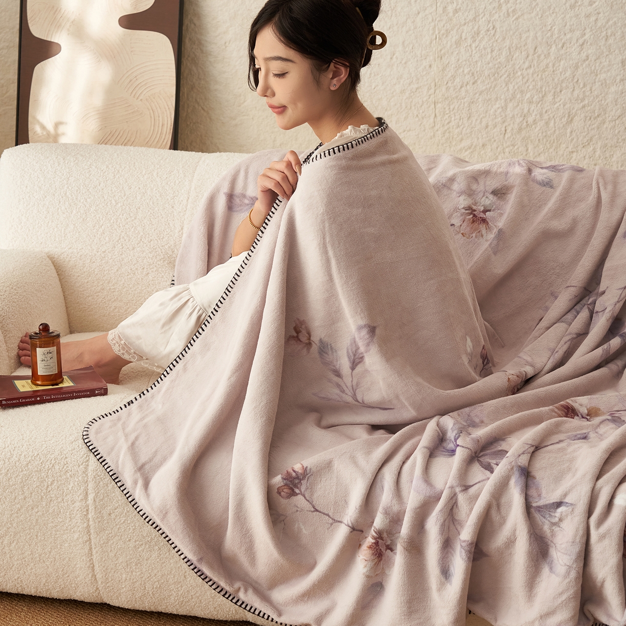 91家纺网 家纺一手货源 找家纺 寐绸家纺 2025新款棉麻风数码印花牛奶绒毛毯 棉麻风毛毯-紫光