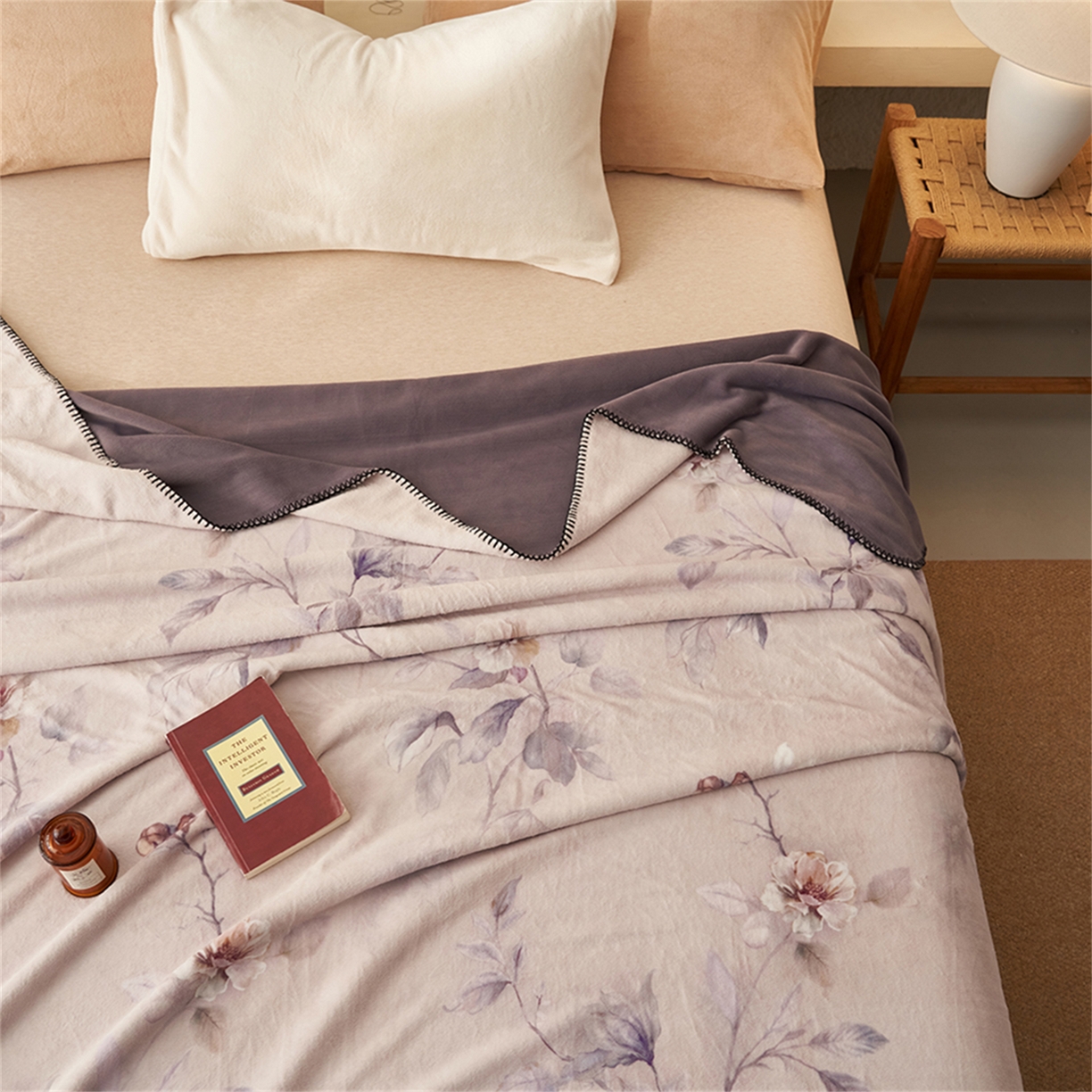 91家纺网 家纺一手货源 找家纺 寐绸家纺 2025新款棉麻风数码印花牛奶绒毛毯 棉麻风毛毯-紫光