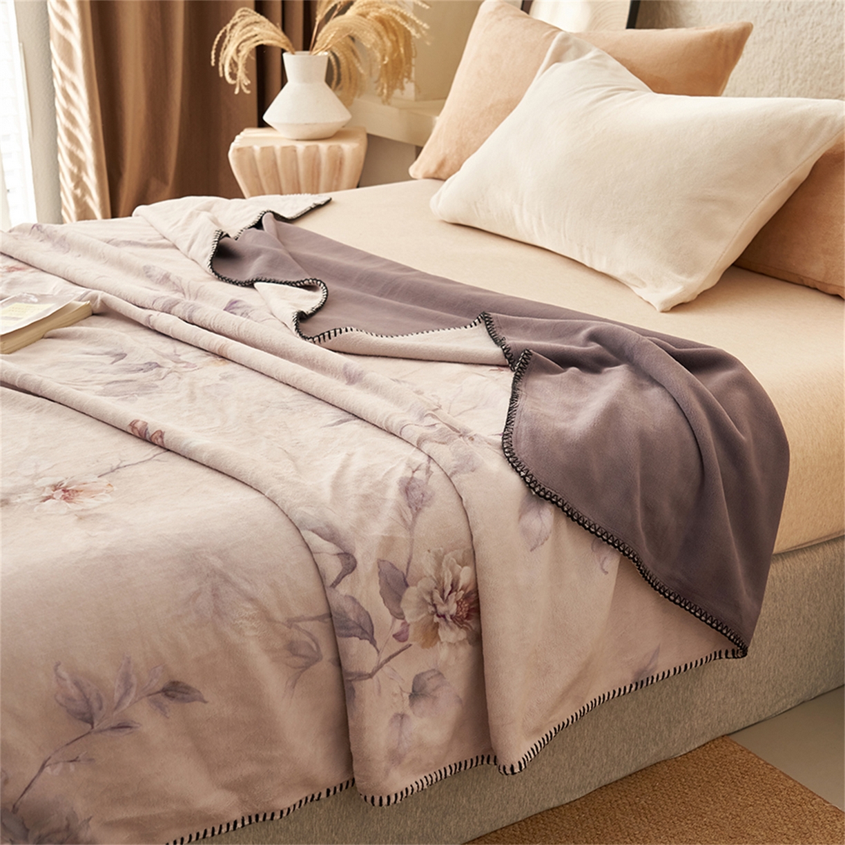 91家纺网 家纺一手货源 找家纺 寐绸家纺 2025新款棉麻风数码印花牛奶绒毛毯 棉麻风毛毯-紫光