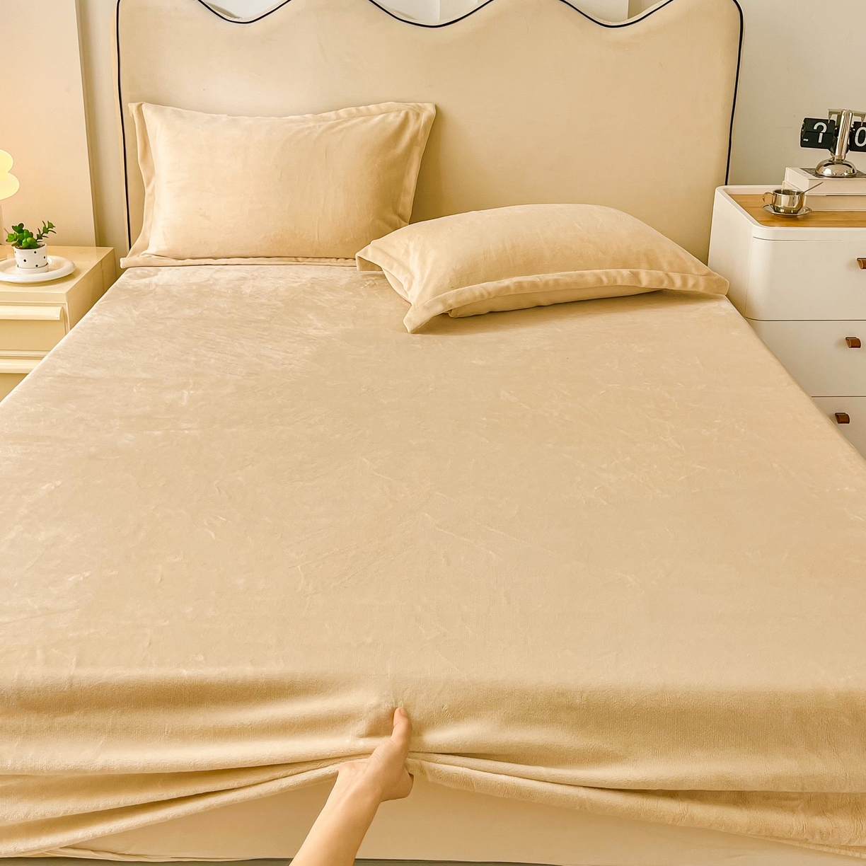 91家纺网 家纺一手货源 找家纺 恬澳家纺 2025新款200g高克重牛奶绒床笠单品床笠单件单床笠 暖阳-香槟