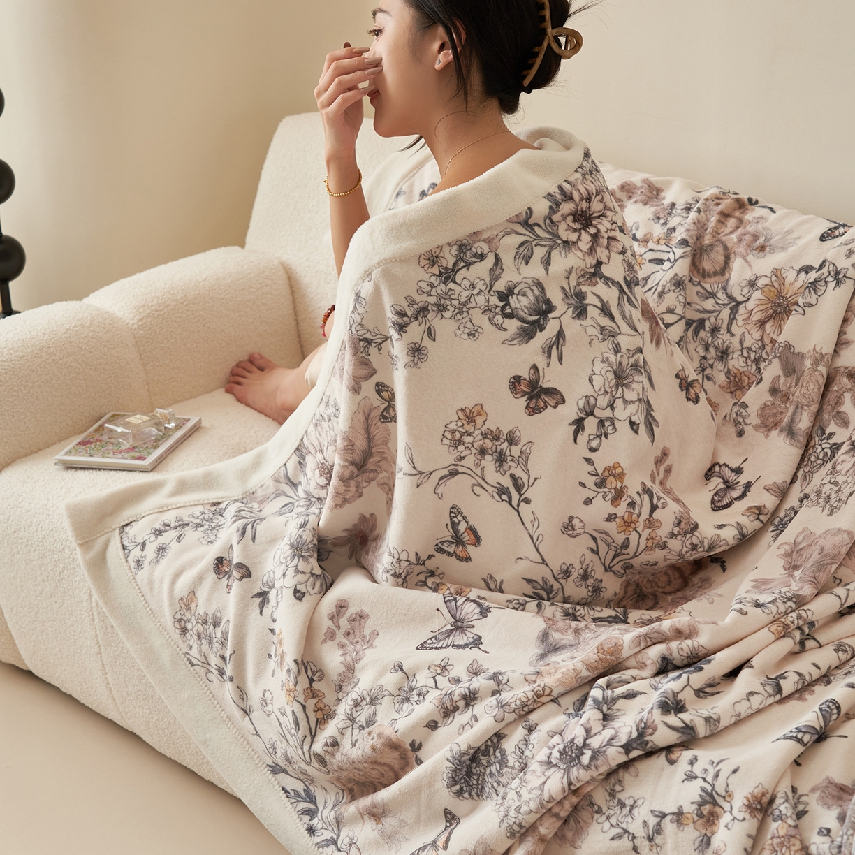 91家纺网 家纺一手货源 找家纺 寐绸家纺 2025新款牛奶绒数码印花毛毯 数码毛毯-古蝶