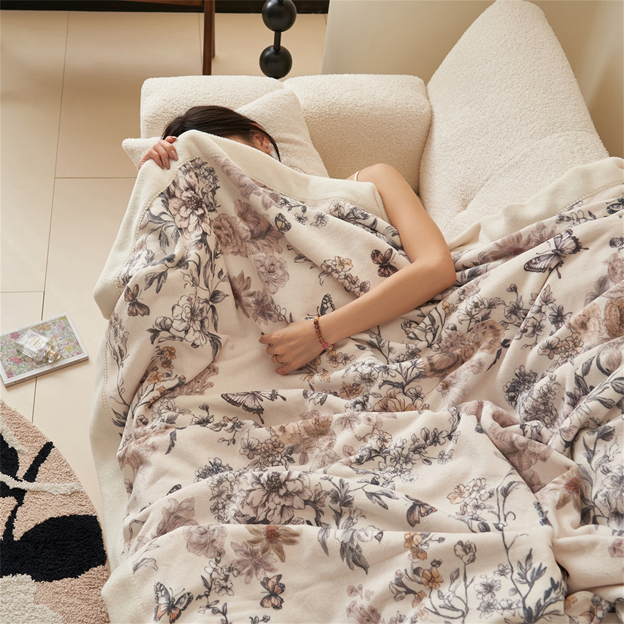 91家纺网 家纺一手货源 找家纺 寐绸家纺 2025新款牛奶绒数码印花毛毯 数码毛毯-古蝶