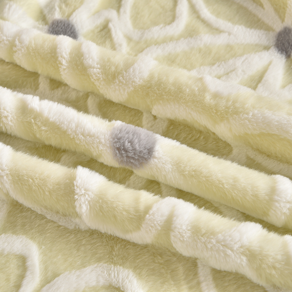 91家纺网 家纺一手货源 找家纺 吾秀家居 2025新款高克重深雕兔毛绒四件套-初雪系列 优朵