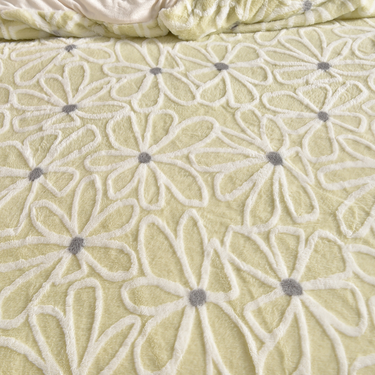 91家纺网 家纺一手货源 找家纺 吾秀家居 2025新款高克重深雕兔毛绒四件套-初雪系列 优朵