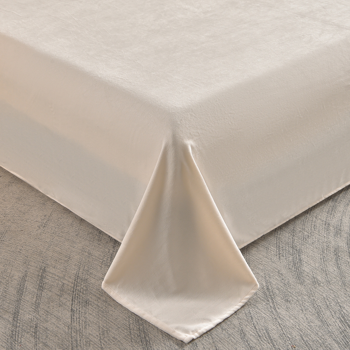 91家纺网 家纺一手货源 找家纺 吾秀家居 2025新款高克重深雕兔毛绒四件套-初雪系列 优朵