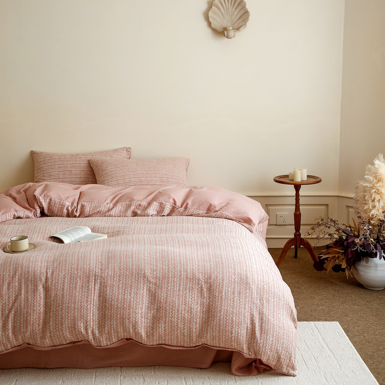 91家纺网 家纺一手货源 找家纺 沐白家居 2025新款色织全棉提花四件套 安迪-奶油粉