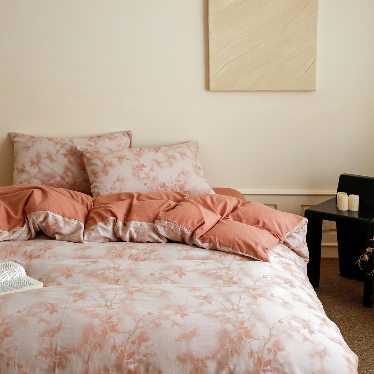 91家纺网 家纺一手货源 找家纺 沐白家居 2025新款色织全棉提花四件套 流金岁月-西柚红