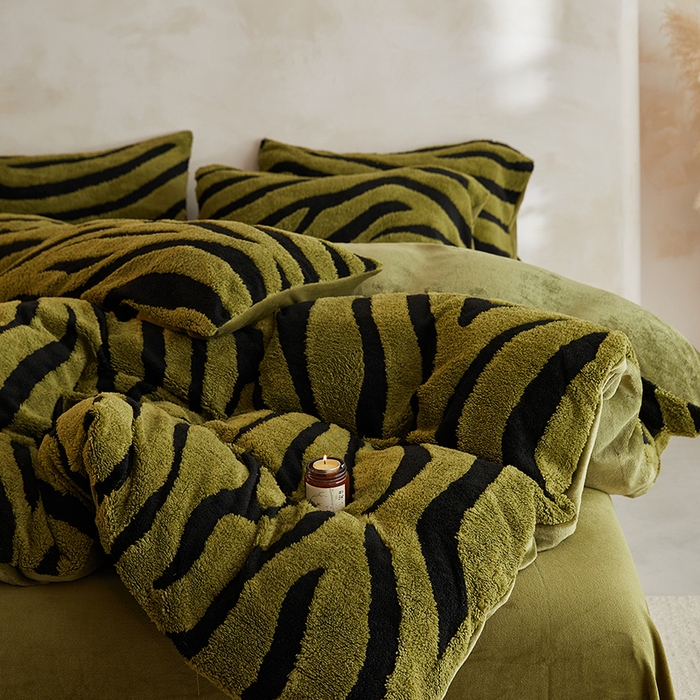 91家纺网 家纺一手货源 找家纺 （总）吾秀家居 2025新款牛奶绒提花绵羊绒四件套-羊绒系列