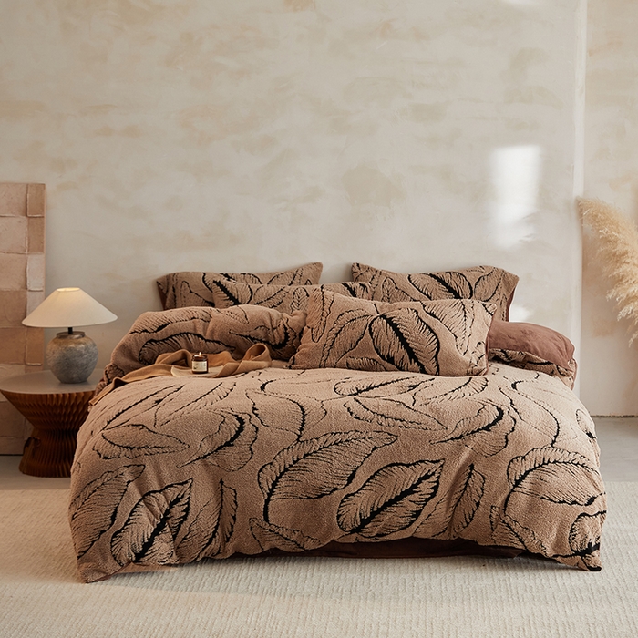 91家纺网 家纺一手货源 找家纺 （总）吾秀家居 2025新款牛奶绒提花绵羊绒四件套-羊绒系列