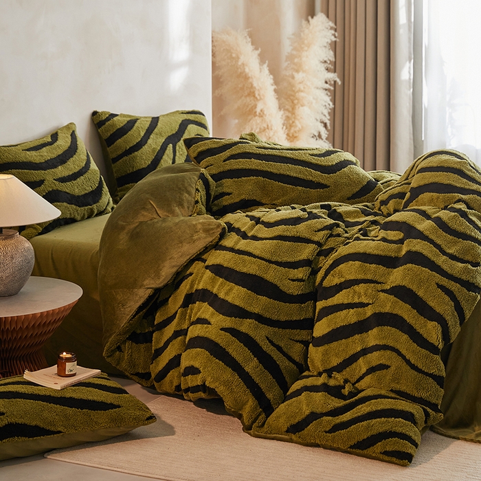 91家纺网 家纺一手货源 找家纺 （总）吾秀家居 2025新款牛奶绒提花绵羊绒四件套-羊绒系列