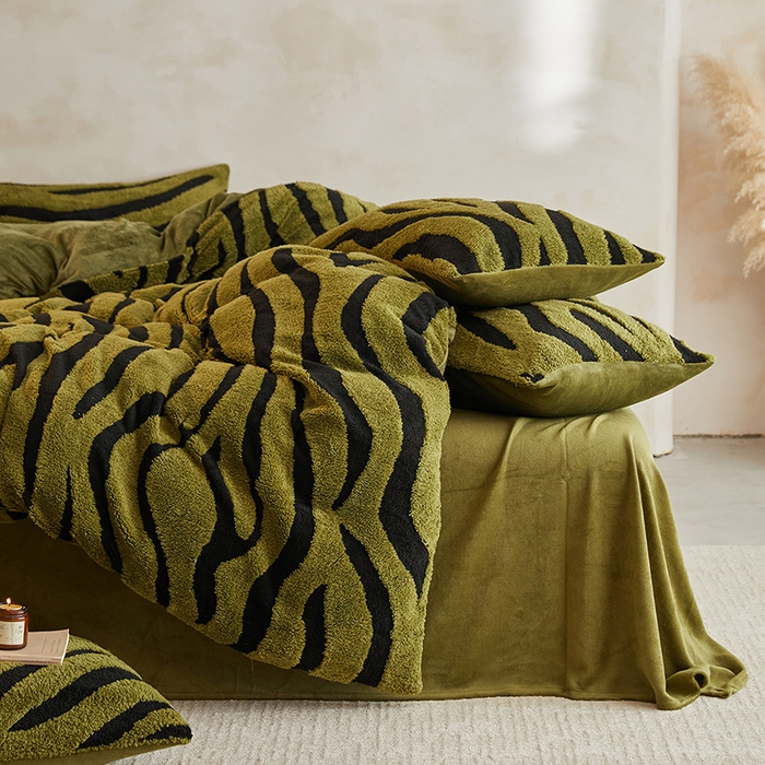 91家纺网 家纺一手货源 找家纺 （总）吾秀家居 2025新款牛奶绒提花绵羊绒四件套-羊绒系列