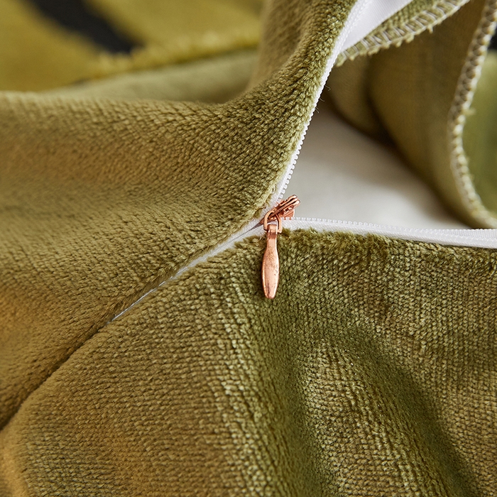 91家纺网 家纺一手货源 找家纺 吾秀家居 2025新款牛奶绒提花绵羊绒四件套-羊绒系列 斑马绿